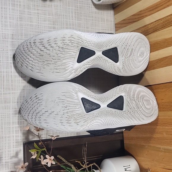 Under Armour Team Curry 9 Flow, Black White Unisex Basketball Shoes - Picture 5 of 6